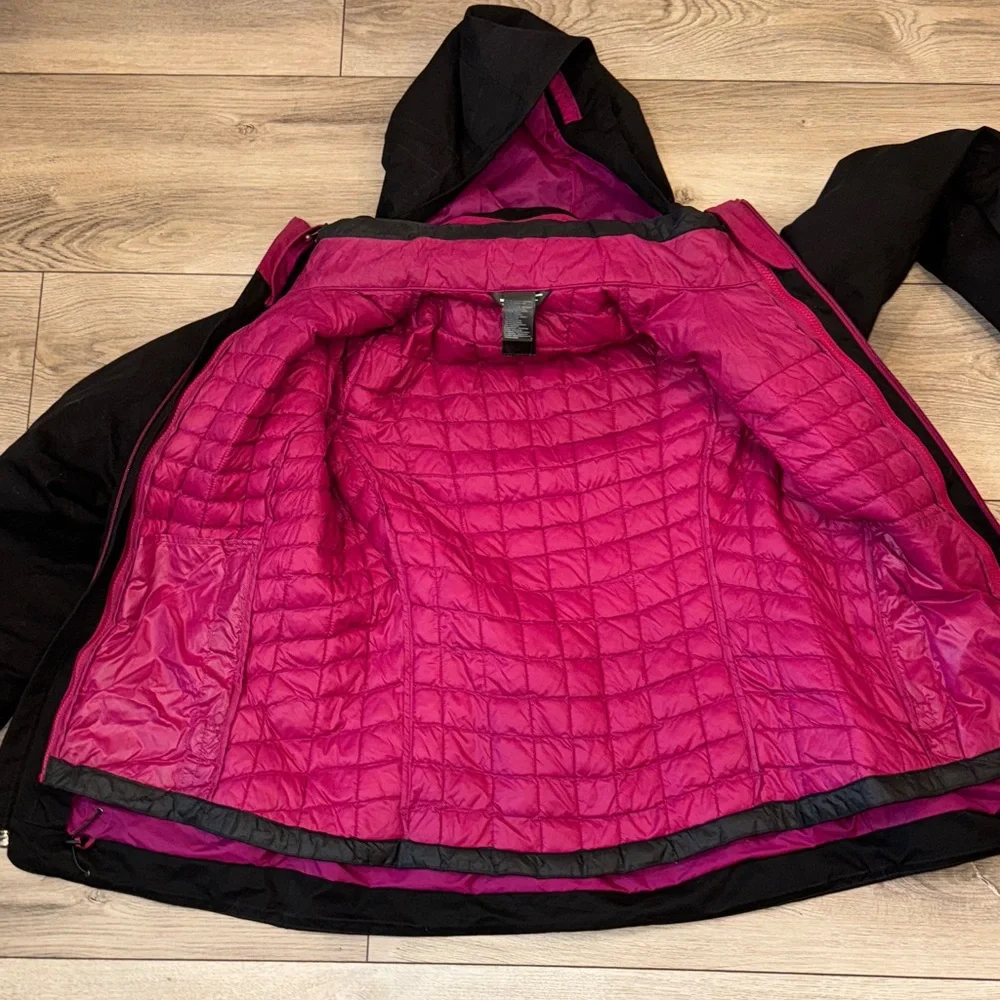 The North Face Hyvent 2 Layer Ski Jacket - Picture 3 of 7